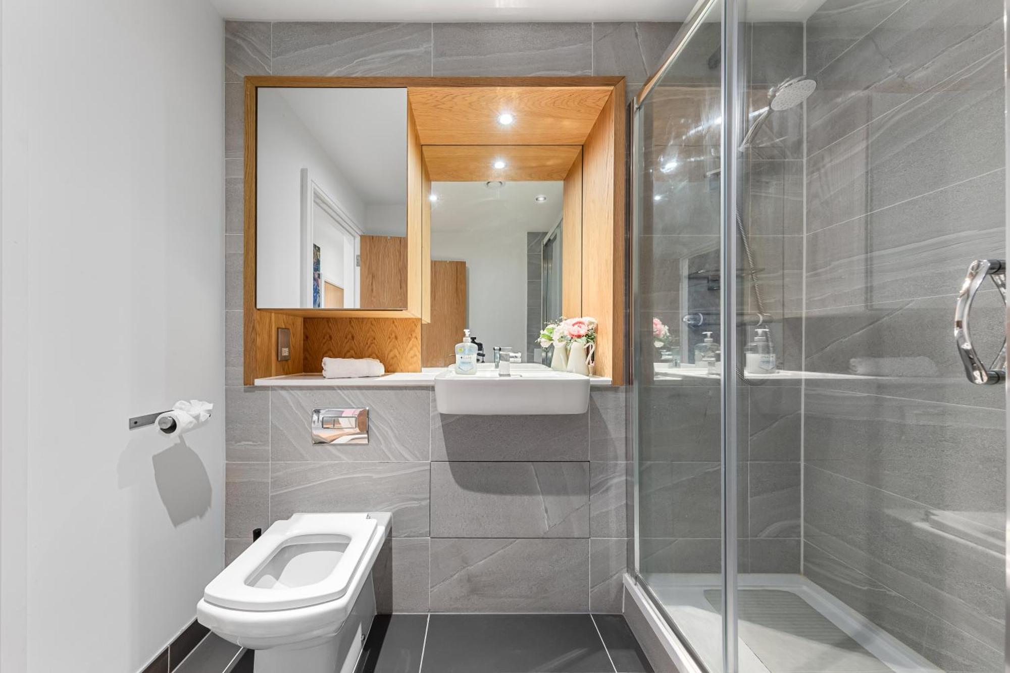 Trendy 2 Bed Flat In Greenwich With Car Parking Londra Dış mekan fotoğraf